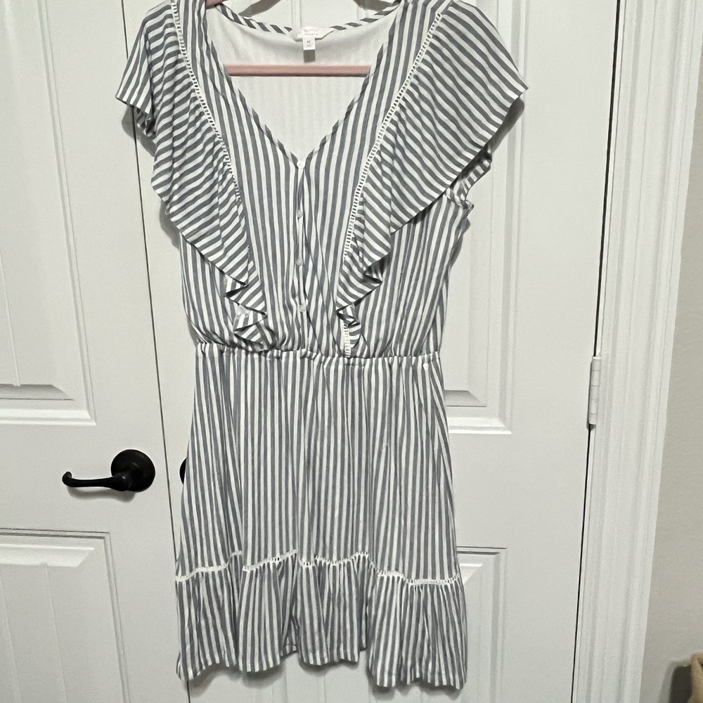 LC Lauren Conrad V-Neck Ruffle Mini Dress Women's M Chambray Stripe